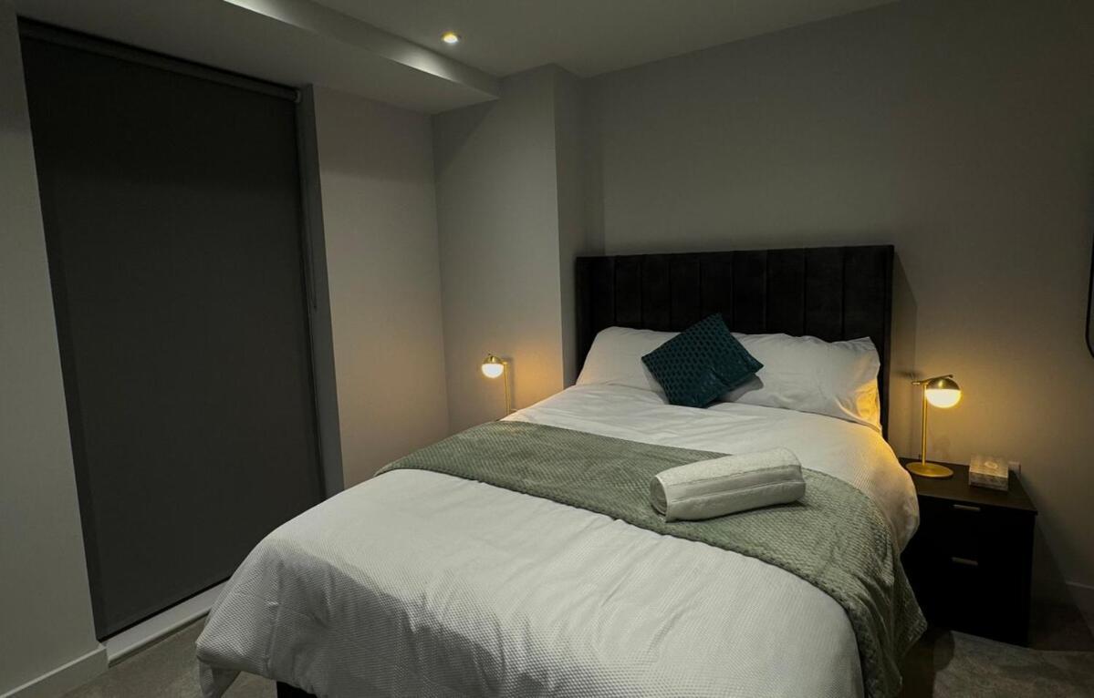 Modern 2-Bedroom Apartment In Heart Of Liverpool Exterior photo